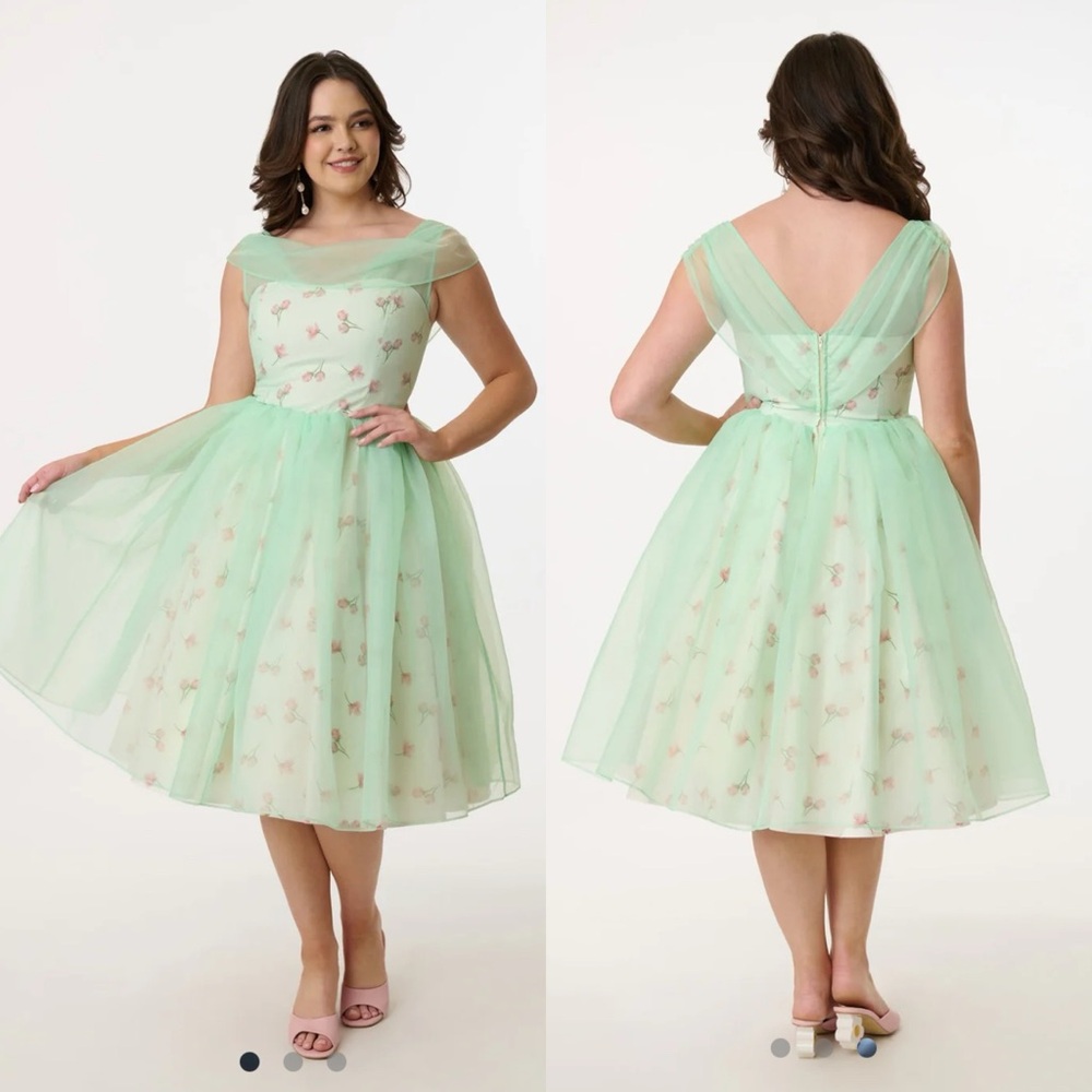 PRICE FIRM Barbie Unique Vintage Green Chiffon & Rose Modern Art Swing Dress